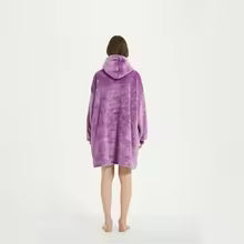 Winter Blanket Hoodie Oversized Warm Wearable Blankets 850grams Microfiber Plush Pullover Robe Fleece Blanket Sweatshirt Women
